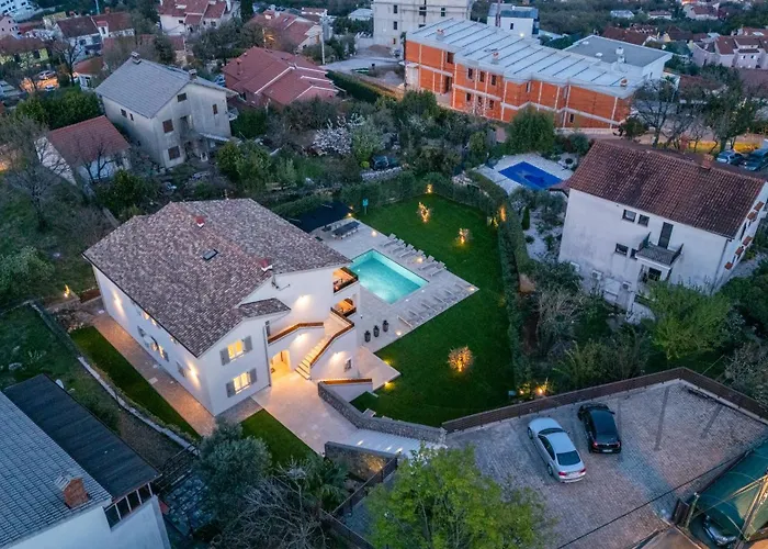 Visore - Renea 아파트