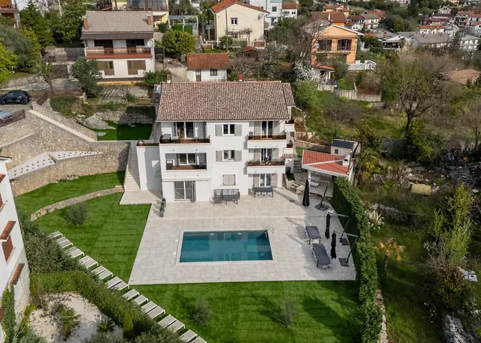 아파트 Visore - Renea