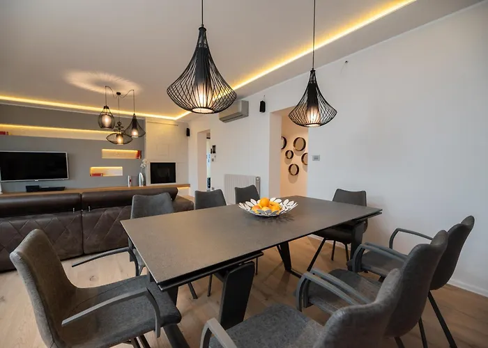 아파트 Visore - Renea *