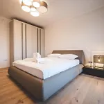 Visore - Renea * Opatija